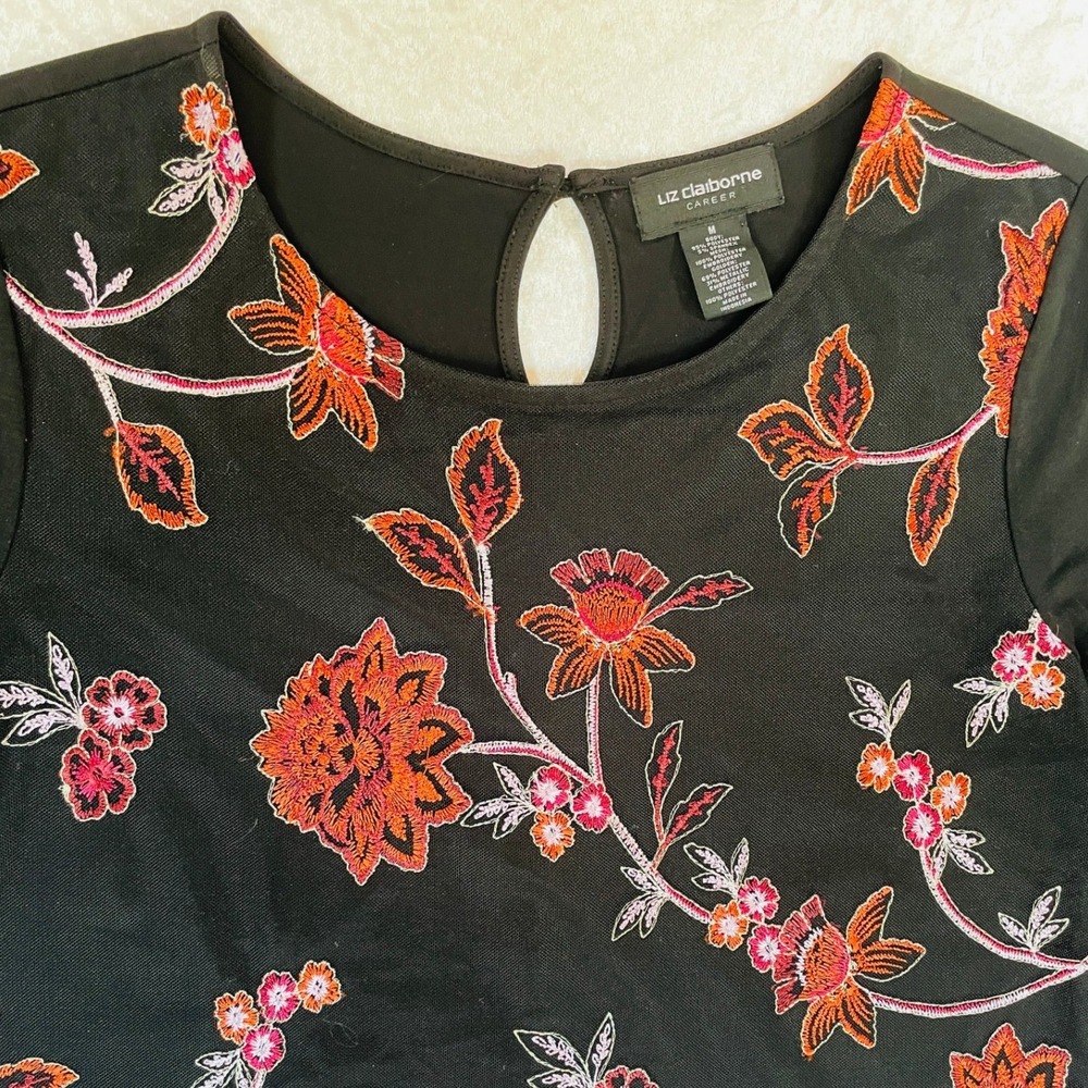 Liz Claiborne Career Blouse Womens Medium Black EUC Floral Embroidered Mesh